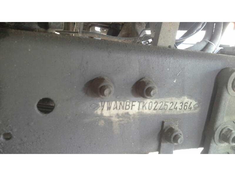 nissan atleon del año 2003