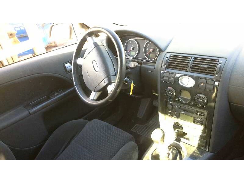 ford mondeo berlina (ge) del año 2003