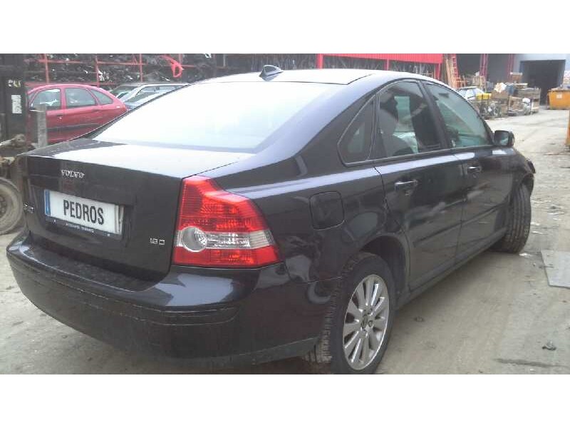volvo s40 berlina del año 2005