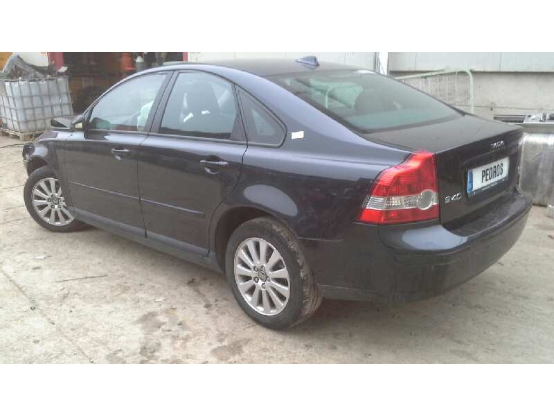 volvo s40 berlina del año 2005