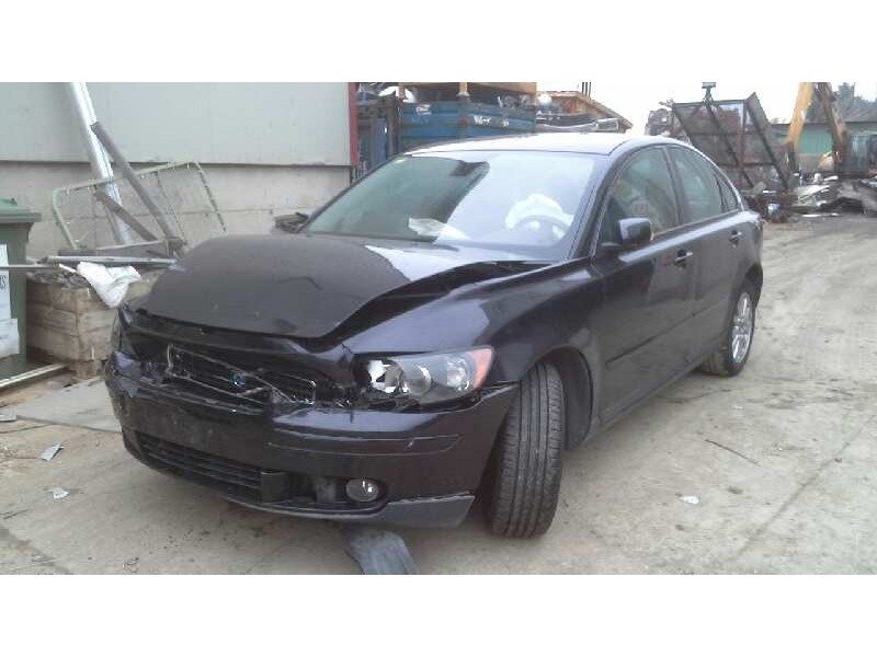 volvo s40 berlina del año 2005