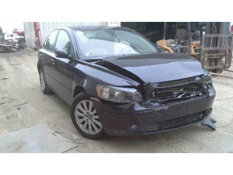 volvo s40 berlina del año 2005