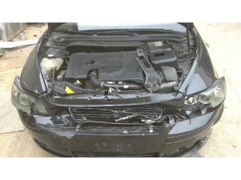 volvo s40 berlina del año 2005