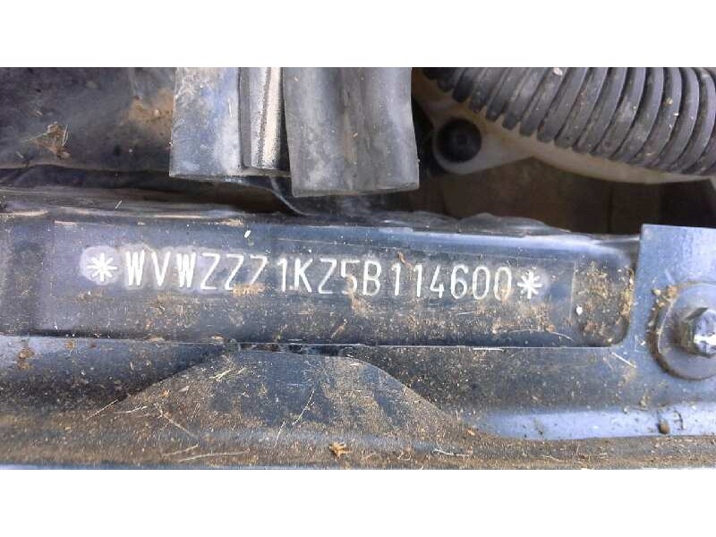 volkswagen golf v berlina (1k1) del año 2005