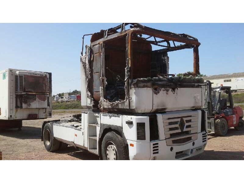 renault magnum del año 2005