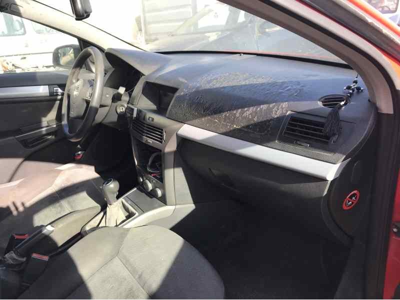 opel astra gtc del año 2005