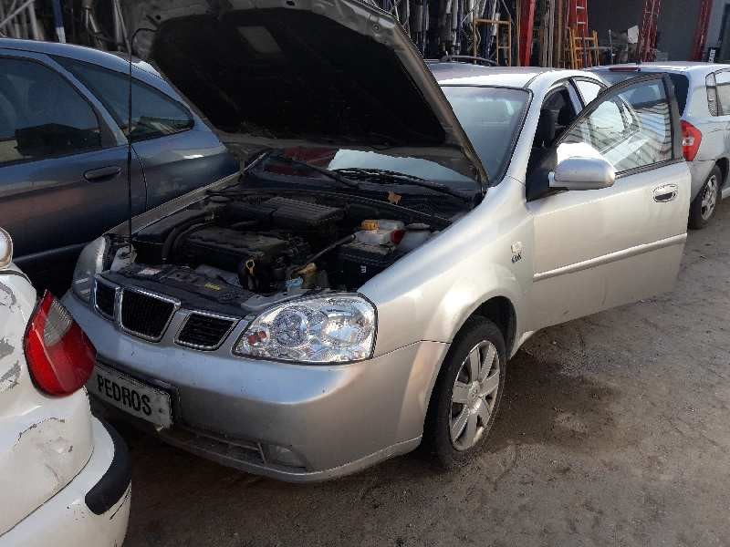 daewoo nubira berlina del año 2003