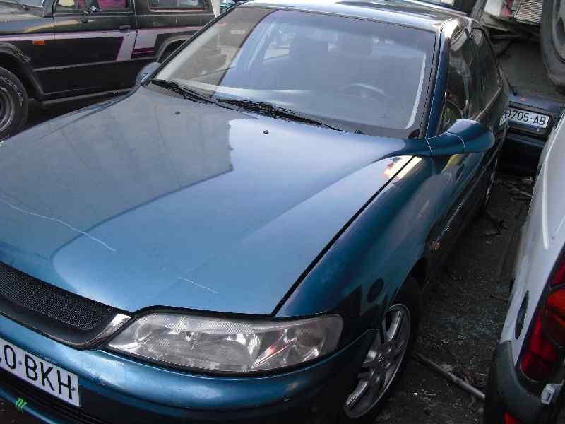 opel vectra b berlina del año 2001