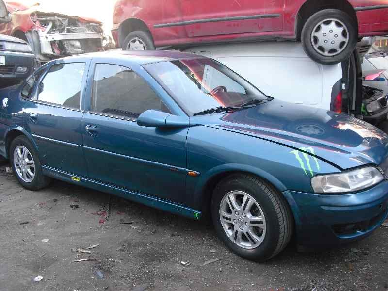 opel vectra b berlina del año 2001