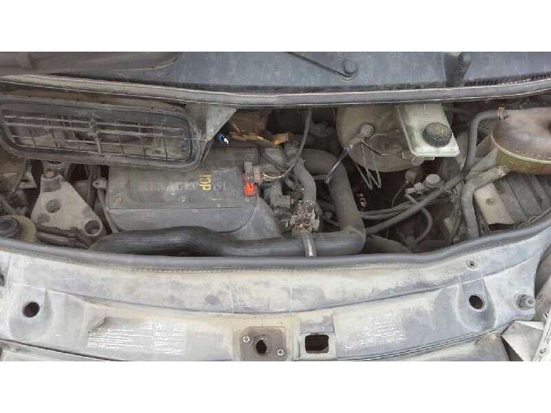 renault trafic combi (ab 4.01) del año 2004