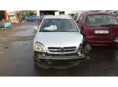 opel vectra c berlina del año 2002