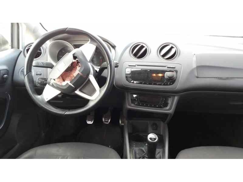 seat ibiza (6j5) del año 2012