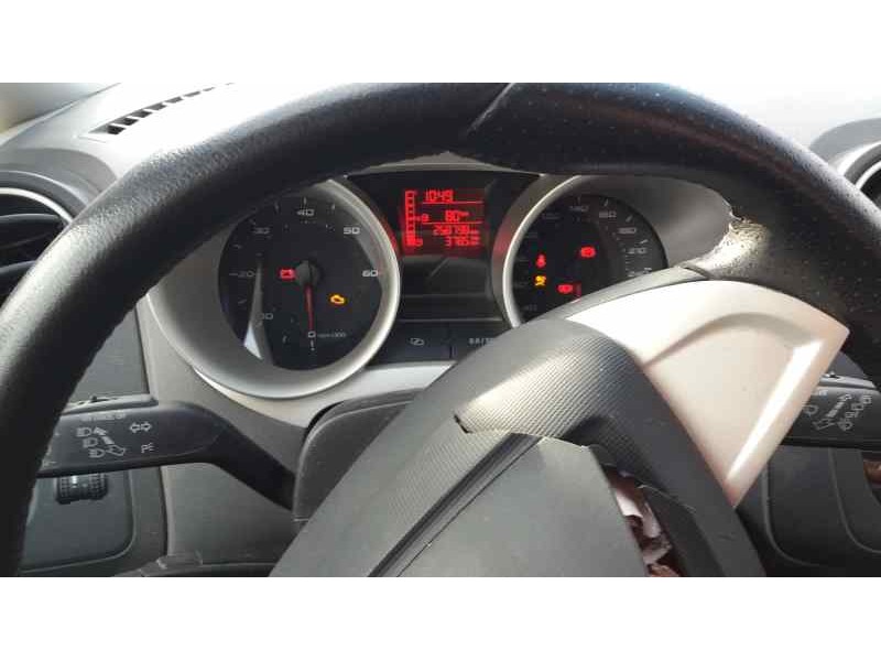 seat ibiza (6j5) del año 2012