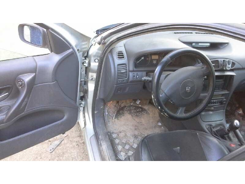 renault laguna ii (bg0) del año 2005