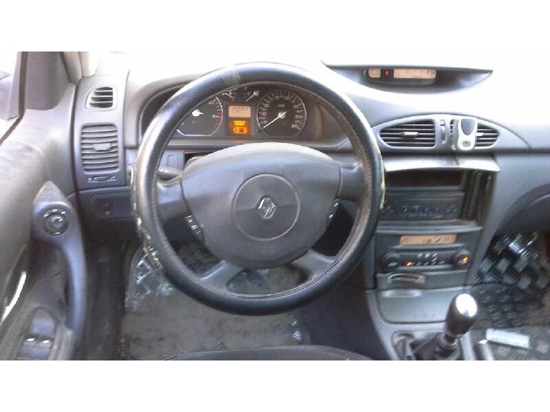 renault laguna ii (bg0) del año 2005