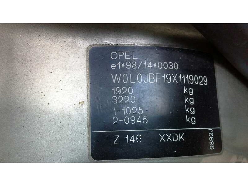 opel vectra b berlina del año 1999