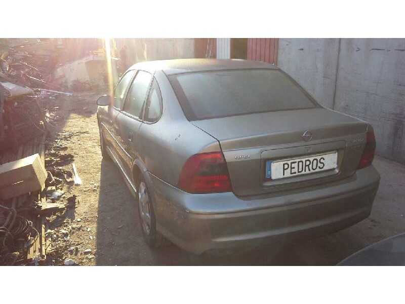 opel vectra b berlina del año 1999