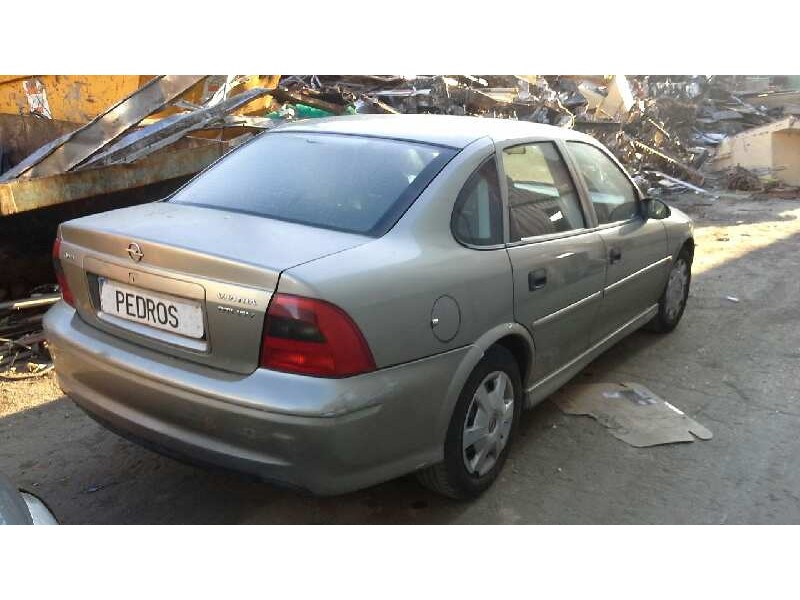 opel vectra b berlina del año 1999