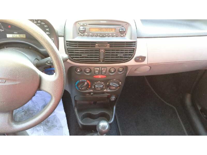 fiat punto berlina (188) del año 2002