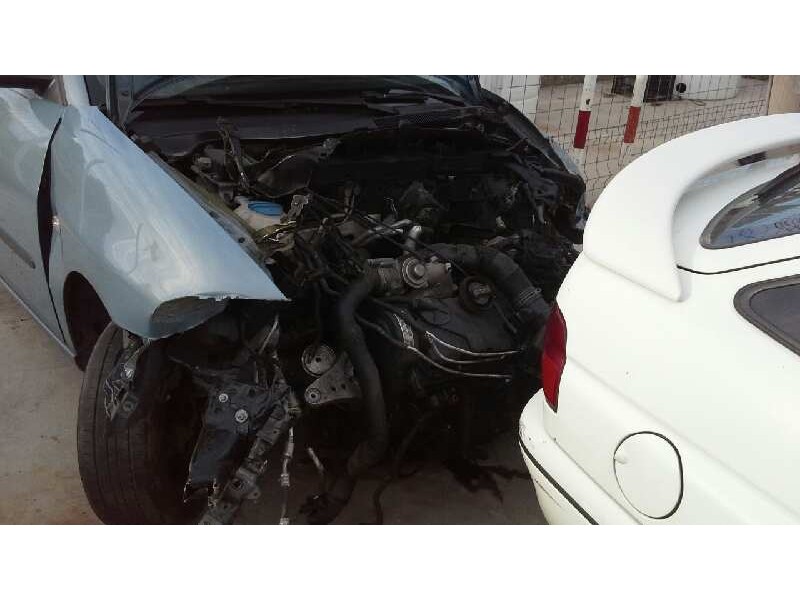 seat ibiza (6l1) del año 2008