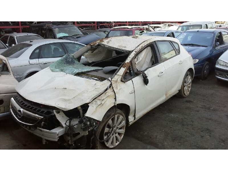 opel astra j lim. del año 2010