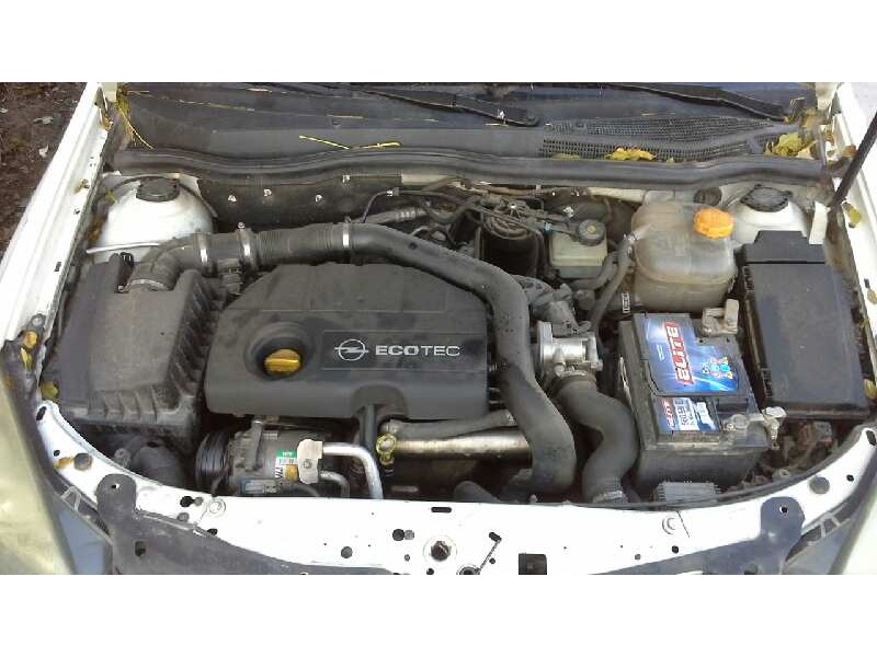 opel astra h berlina del año 2006