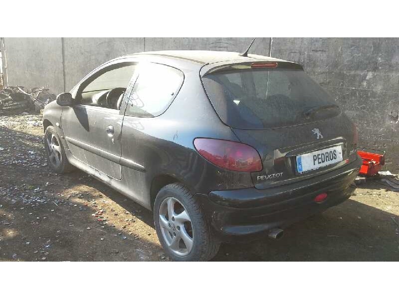 peugeot 206 berlina del año 2005