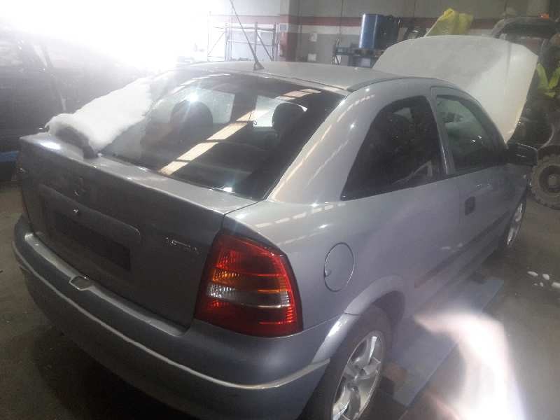 opel astra g berlina del año 2001