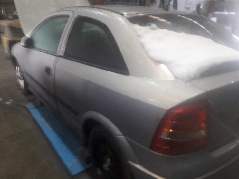 opel astra g berlina del año 2001