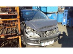 peugeot 206 berlina del año 2000 2