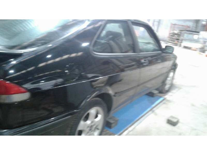 saab 9-3 coupé del año 2001