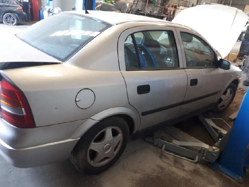 opel astra g berlina del año 1999