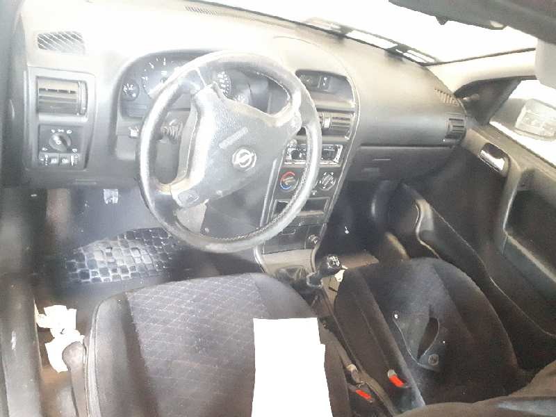 opel astra g berlina del año 1999