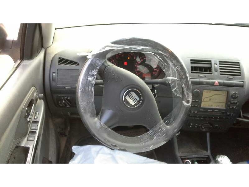 seat ibiza (6k1) del año 2001