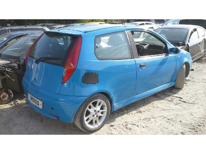 fiat punto berlina (188) del año 2000