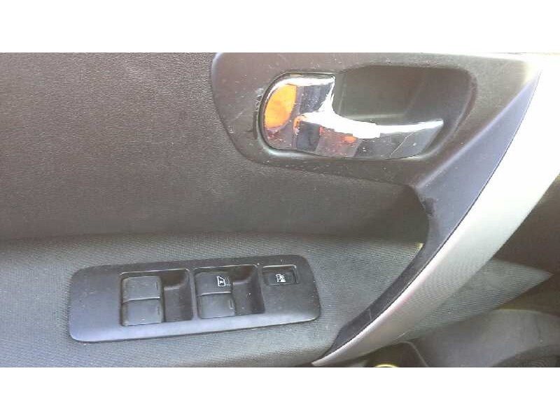 nissan qashqai (j10) del año 2008