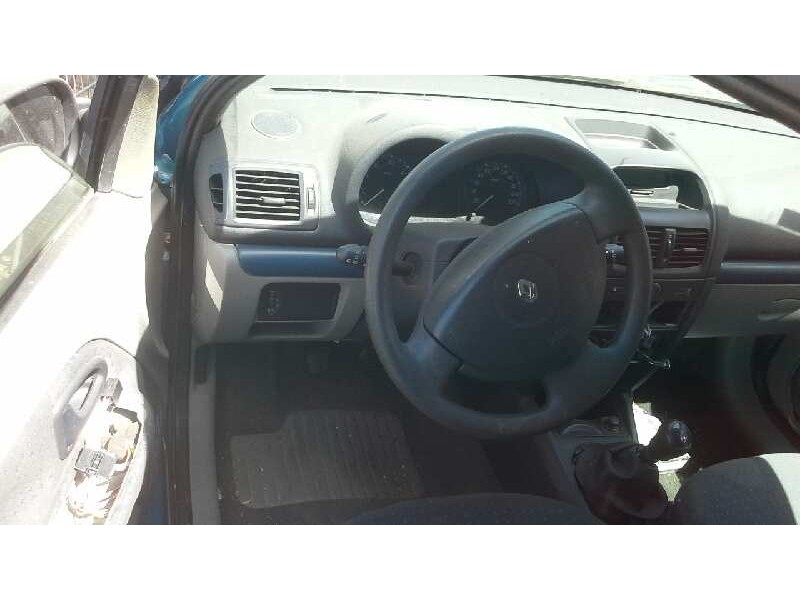 renault clio ii fase ii (b/cb0) del año 2004