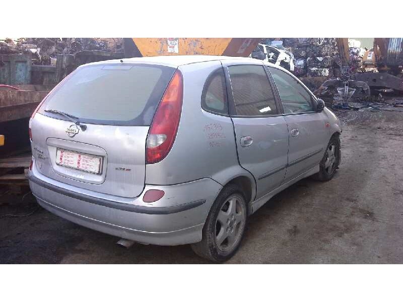 nissan almera tino (v10m) del año 2002