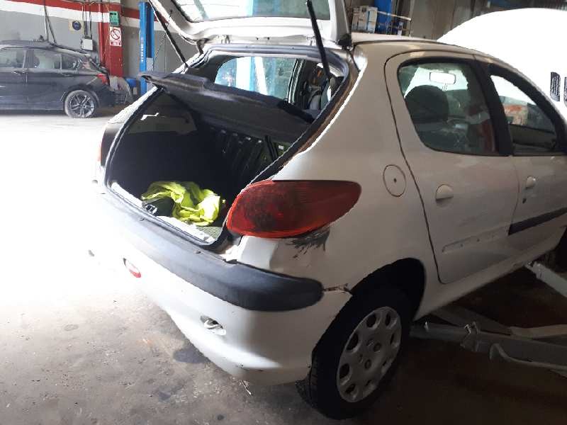 peugeot 206 berlina del año 2004