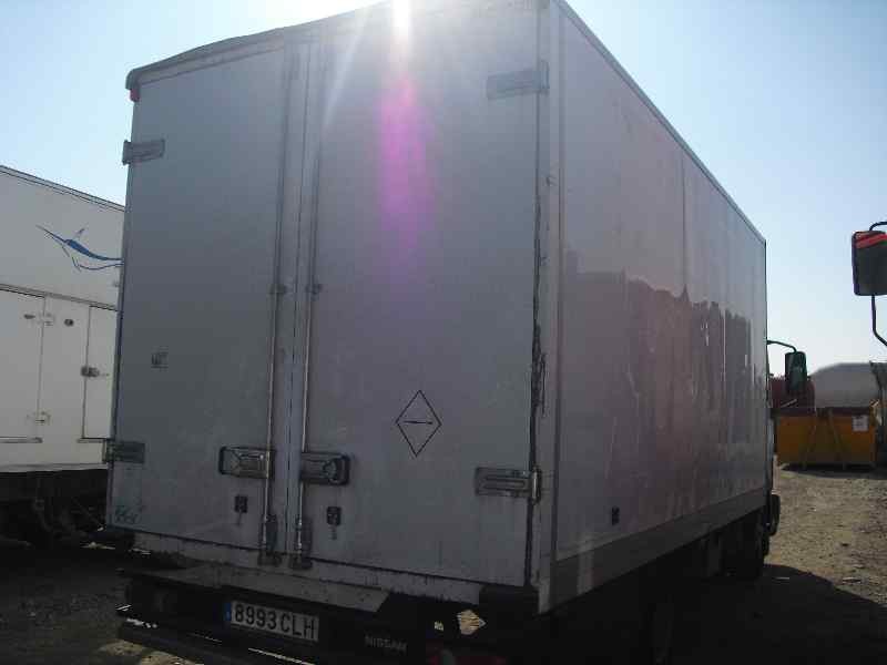 nissan atleon del año 2003