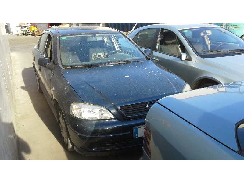 opel astra g berlina del año 2002