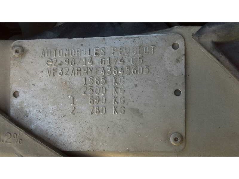 peugeot 206 berlina del año 2004