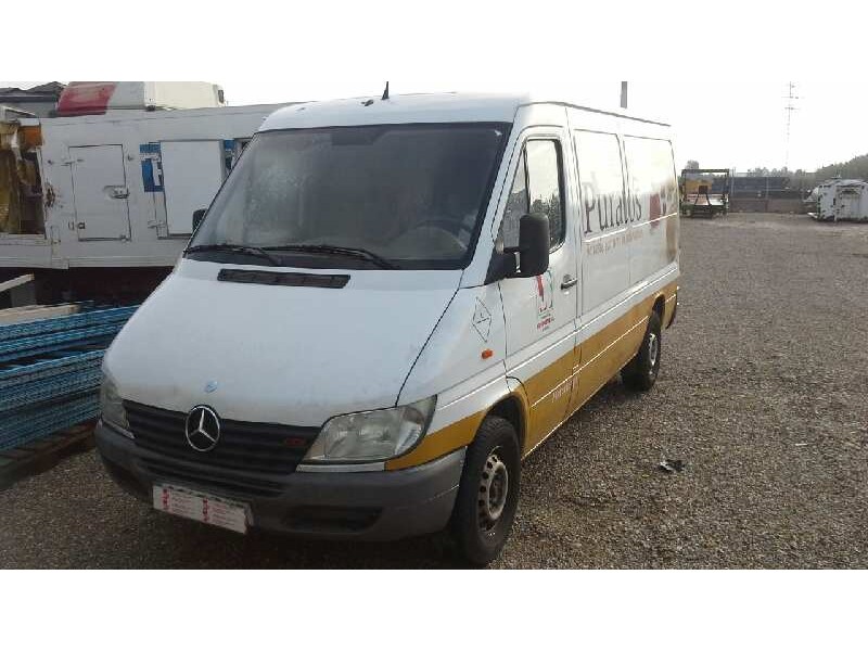 mercedes-benz sprinter 02.00  caja cerrada del año 2002