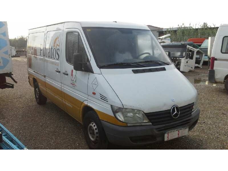 mercedes-benz sprinter 02.00  caja cerrada del año 2002