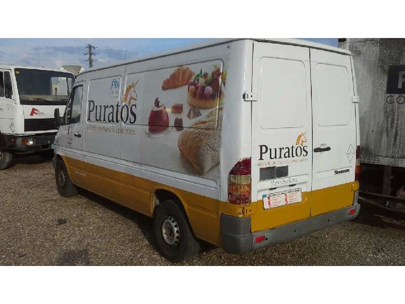 mercedes-benz sprinter 02.00  caja cerrada del año 2002