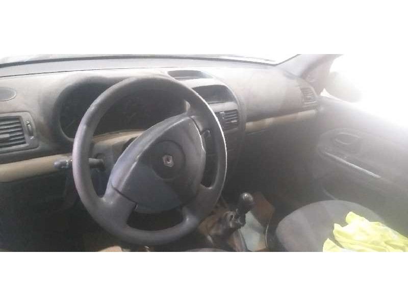 renault clio ii fase ii (b/cb0) del año 2004