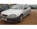 TOYOTA AVENSIS BERLINA (T 22)