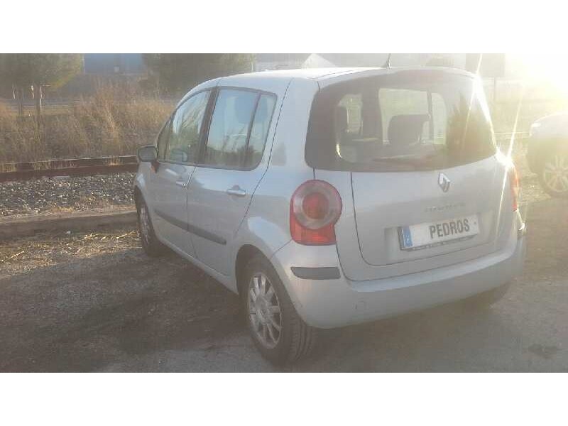 renault modus del año 2004