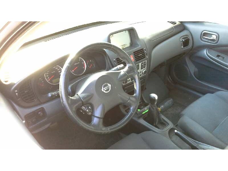 nissan almera (n16/e) del año 2005