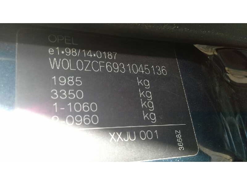 opel vectra c berlina del año 2002